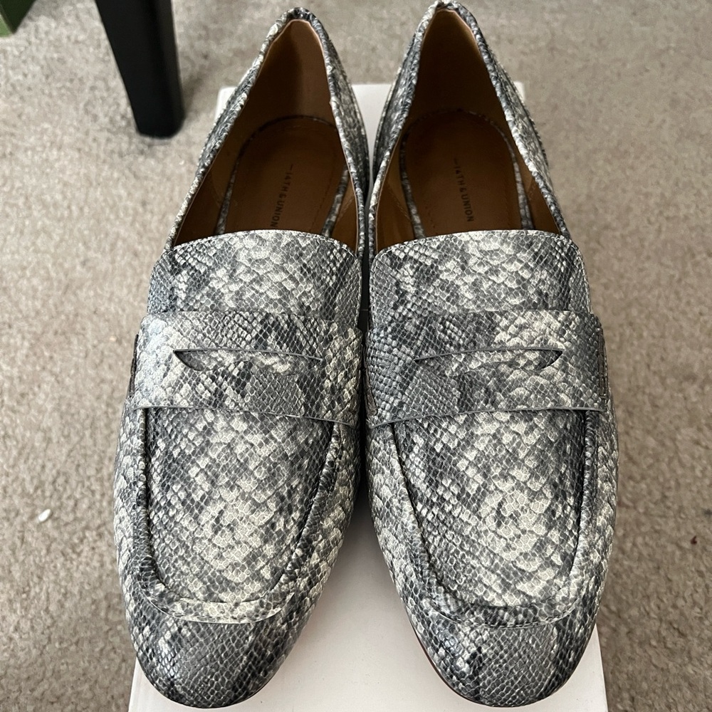 14th & Union Grey Penny Loafer. NEVER BEEN WORN!!! Size 10